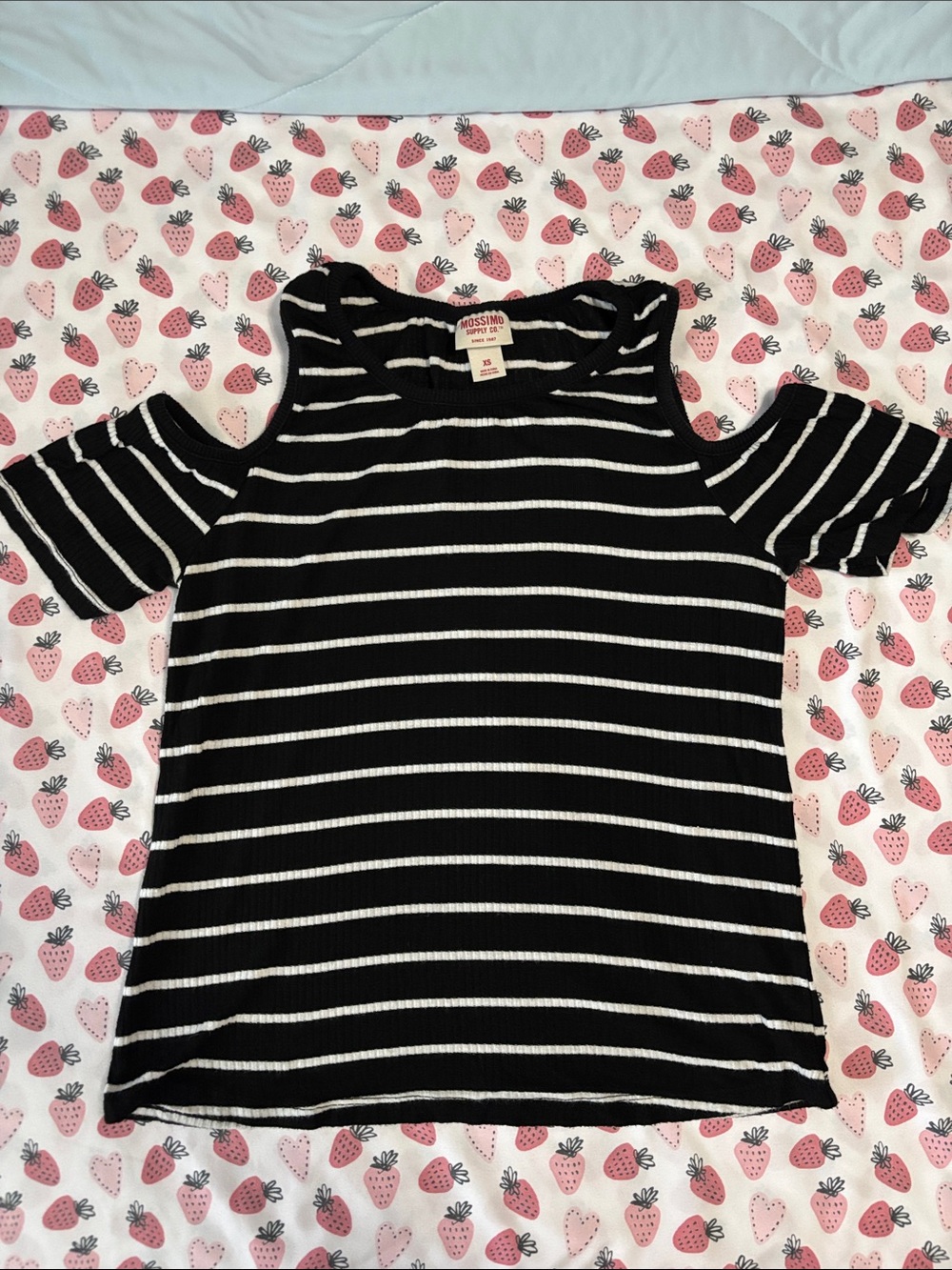 Mossimo Supply Co. Black & White Striped Cold-Shoulder Tee